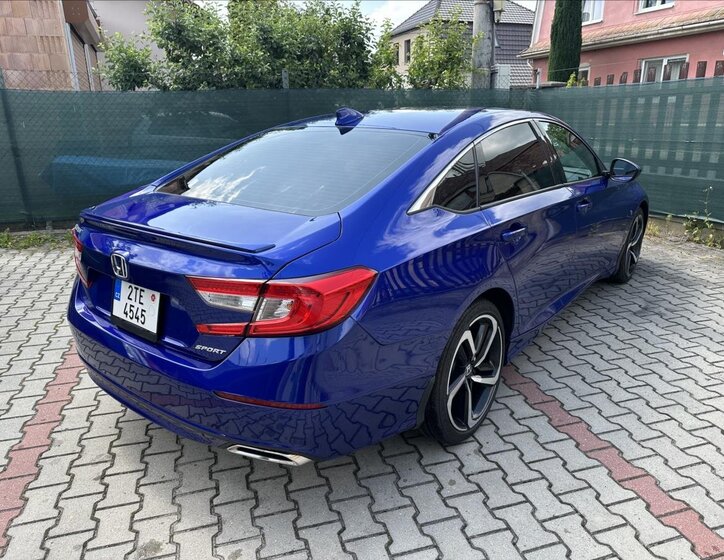 Honda Accord Sedan / Limuzína 1,5 l 141 kw
