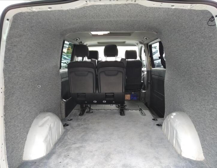 Mercedes-Benz Vito 10