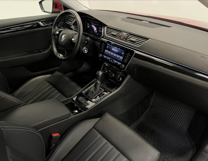 Škoda Superb Kombi 1,4 l 160 kw