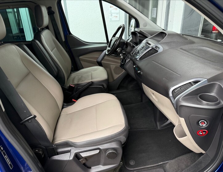 Ford Transit Custom 13