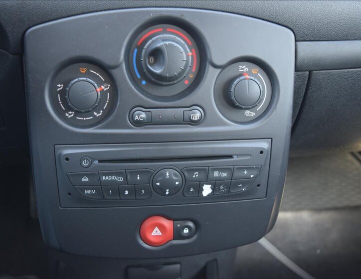 Renault Clio Kombi 1,1 l 74 kw