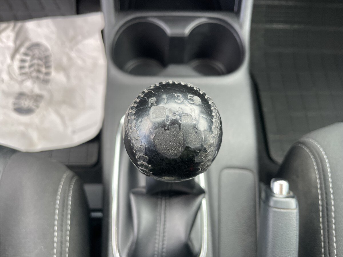 Mitsubishi Outlander SUV / Terénní 2,3 l 110 kw