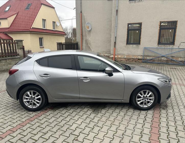 Mazda 3 2