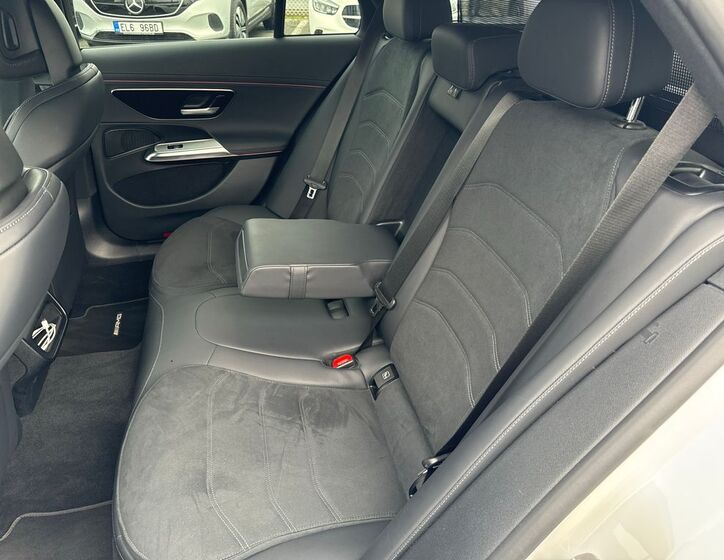 Mercedes-Benz Třídy E 13