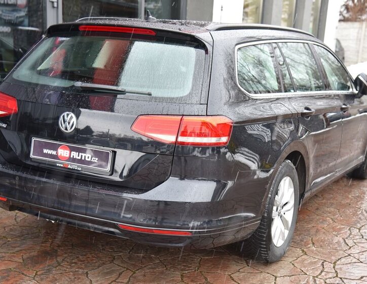 Volkswagen Passat Kombi 2,0 l 110 kw