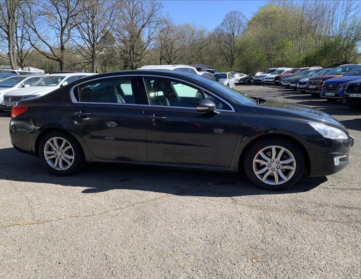 Peugeot 508 Sedan / Limuzína 2,0 l 120 kw