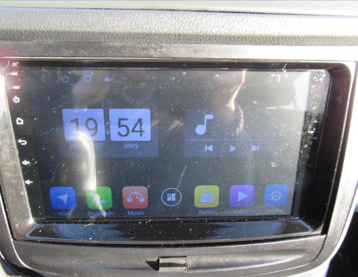 Mercedes-Benz Vito 18