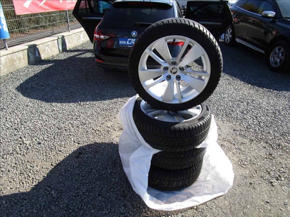 Škoda Superb Kombi 2,0 l 110 kw