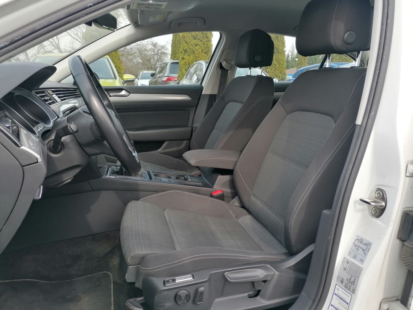 Volkswagen Passat Sedan / Limuzína 1,5 l 110 kw