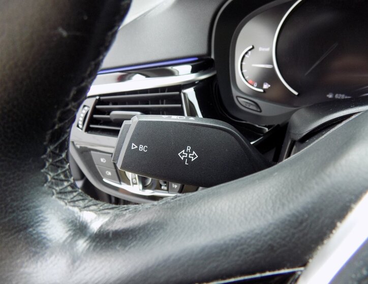 BMW Řada 5 Kombi 3,0 l 195 kw