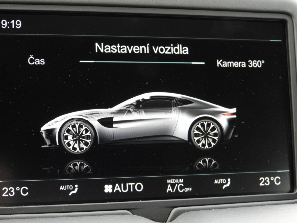 Aston Martin Vantage Kupé 4,0 l 375 kw