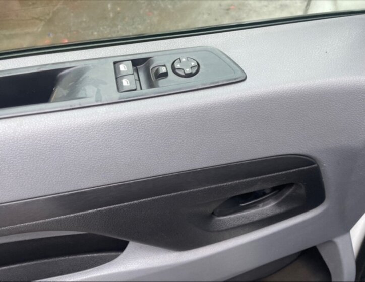 Peugeot Ostatní Skříň 2,0 l 90 kw