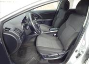 Toyota Avensis 16