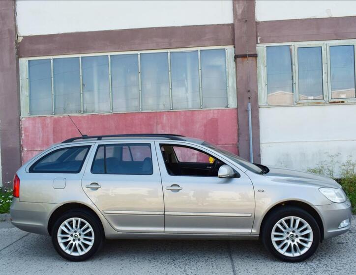 Škoda Octavia 8