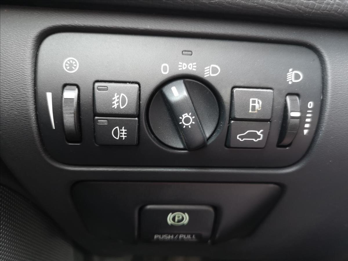 Volvo XC60 Kombi 2,4 l 136 kw