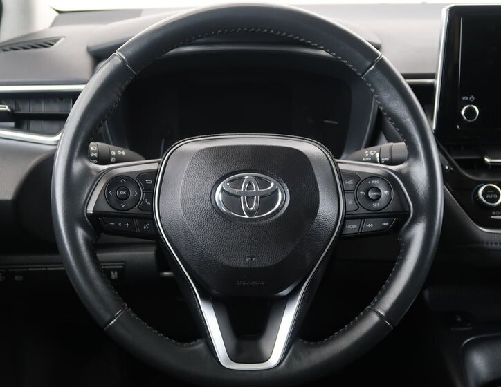 Toyota Corolla Sedan / Limuzína 1,5 l 92 kw