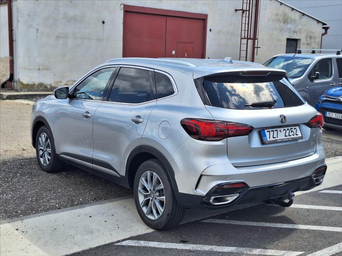 MG HS SUV / Terénní 1,5 l 119 kw