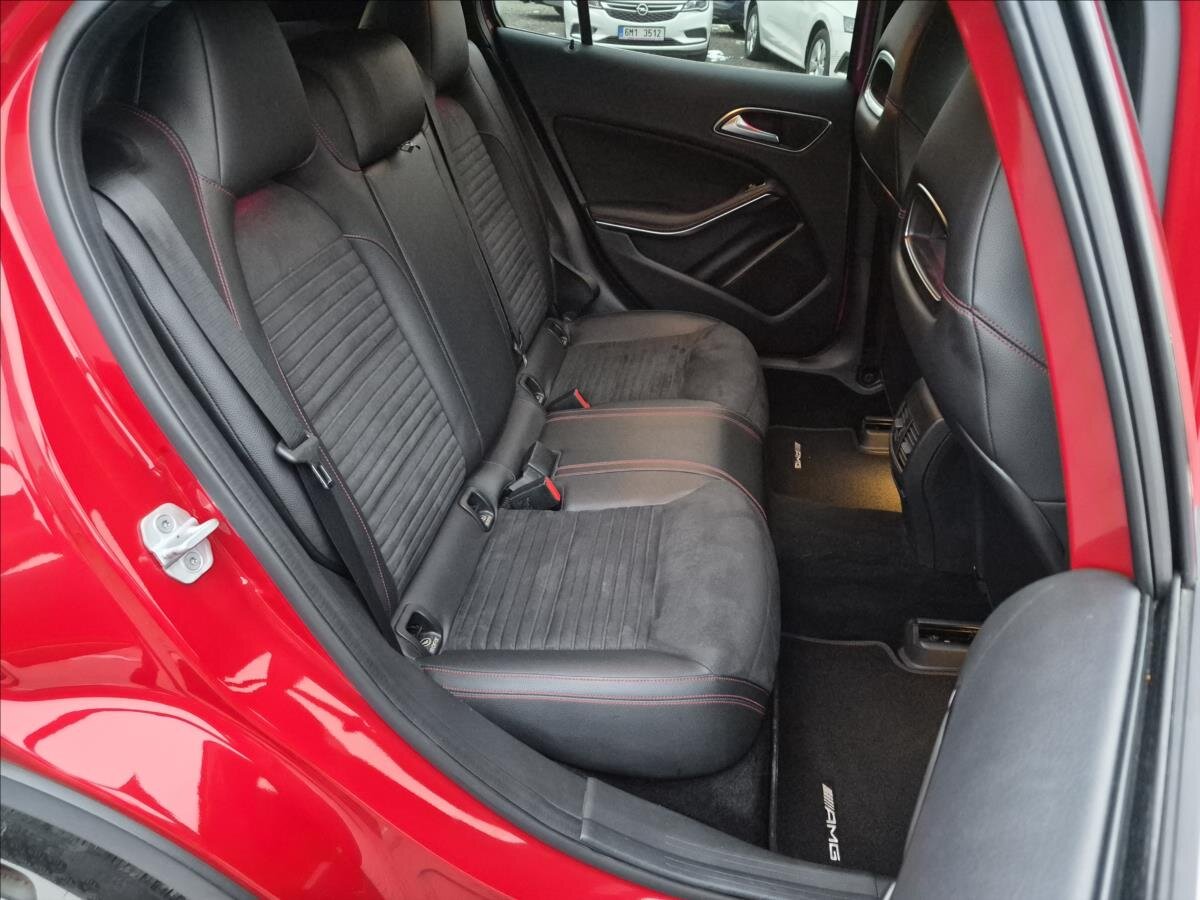 Mercedes-Benz GLA SUV / Terénní 1,6 l 115 kw