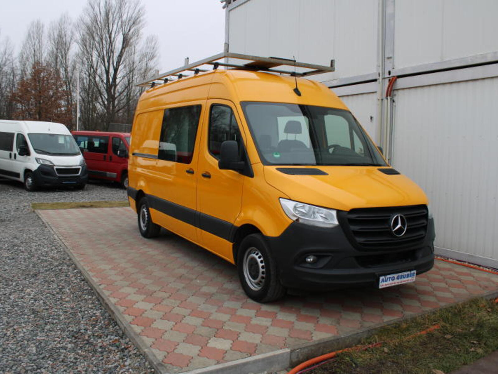 Mercedes-Benz Sprinter 2