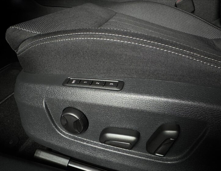 Škoda Superb Kombi 1,4 l 160 kw