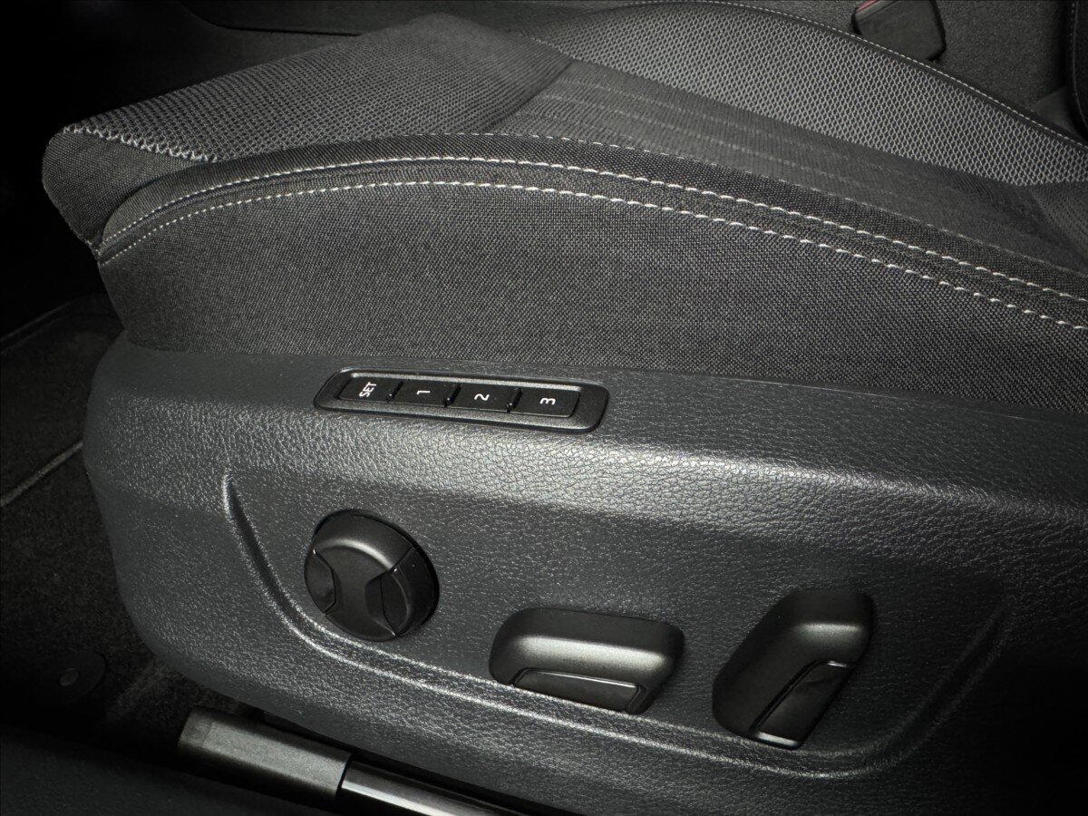 Škoda Superb Kombi 1,4 l 160 kw