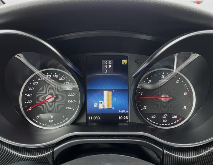 Mercedes-Benz Třídy V MPV 2,0 l 174 kw