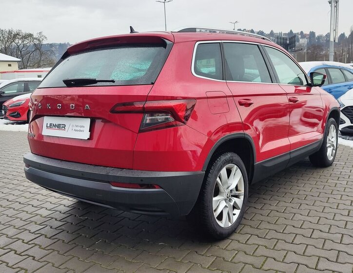 Škoda Karoq SUV 1,5 l 110 kw