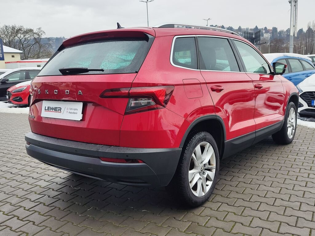Škoda Karoq SUV 1,5 l 110 kw