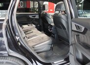 Audi Q7 28