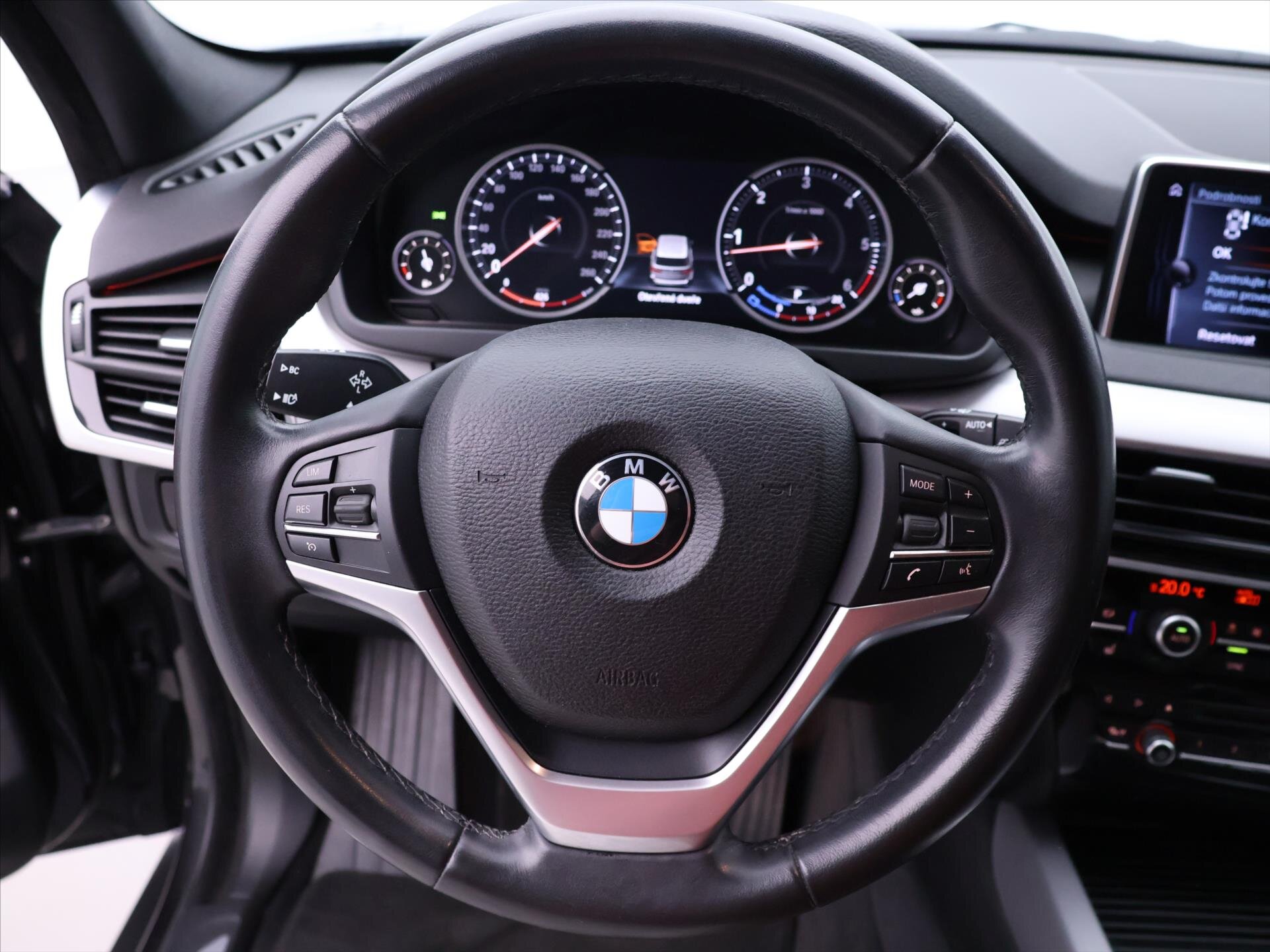 BMW X5 SUV 3,0 l 230 kw