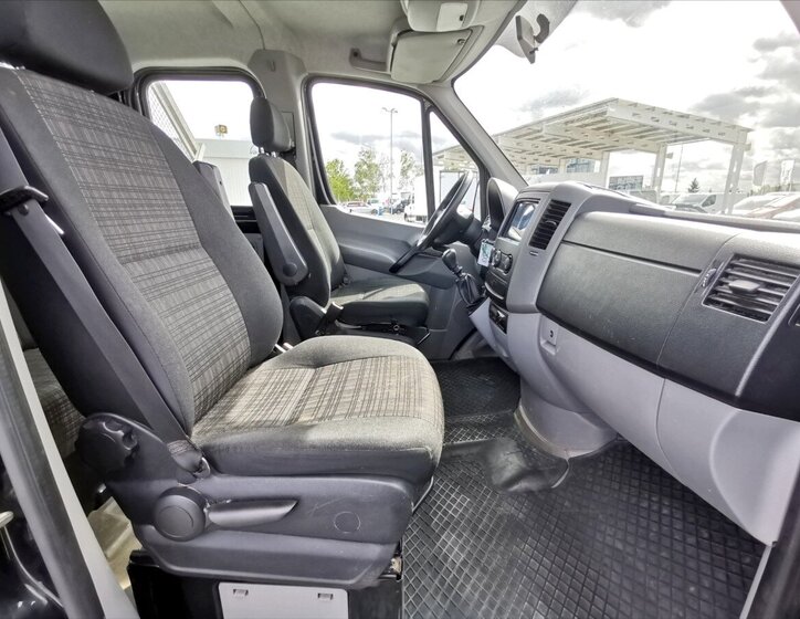 Mercedes-Benz Sprinter 17