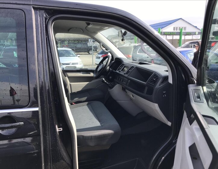 Volkswagen Transporter Kombi 2,0 l 110 kw