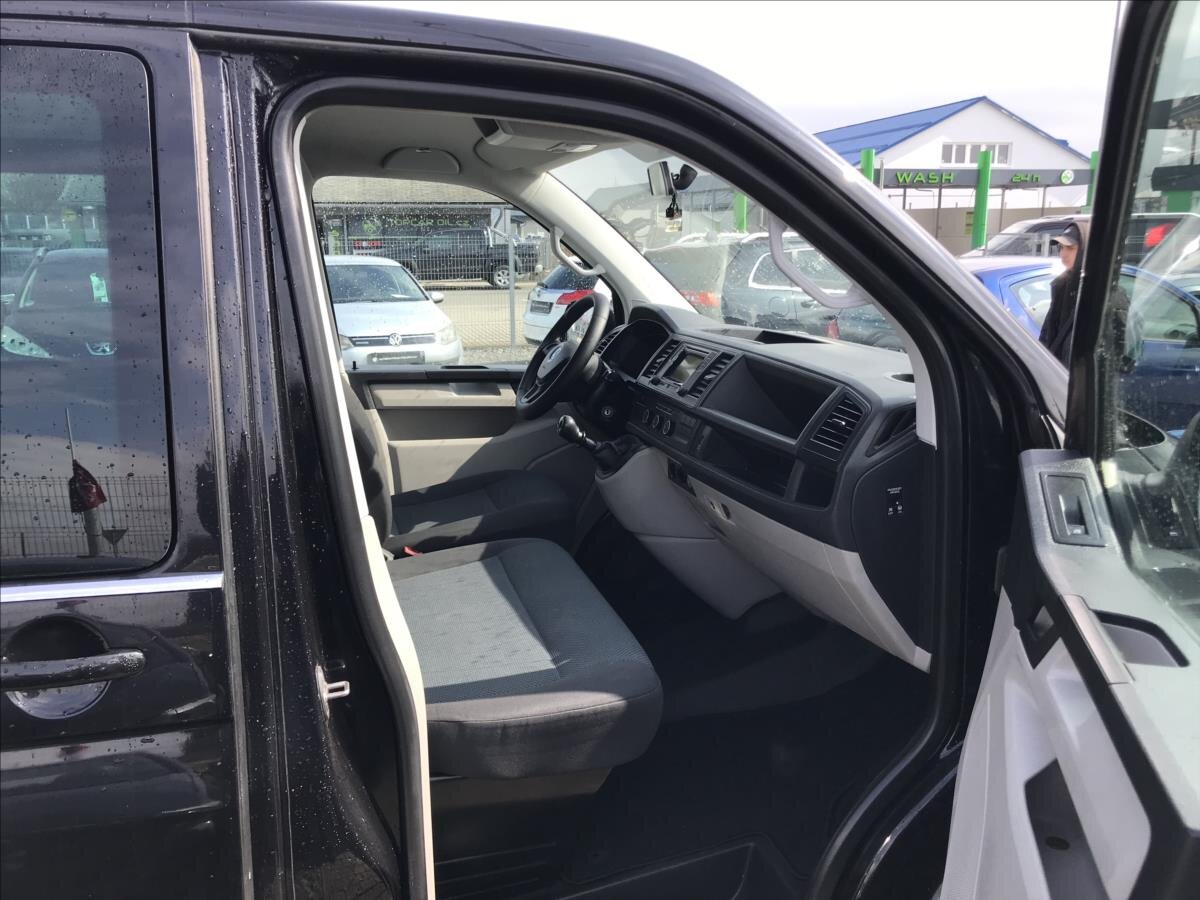 Volkswagen Transporter Kombi 2,0 l 110 kw