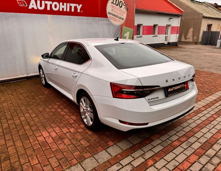 Škoda Superb 9