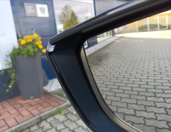 Peugeot 308 Hatchback 1,6 l 110 kw