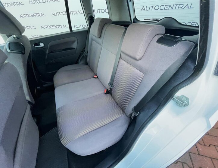 Ford Fusion Hatchback 1,4 l 59 kw