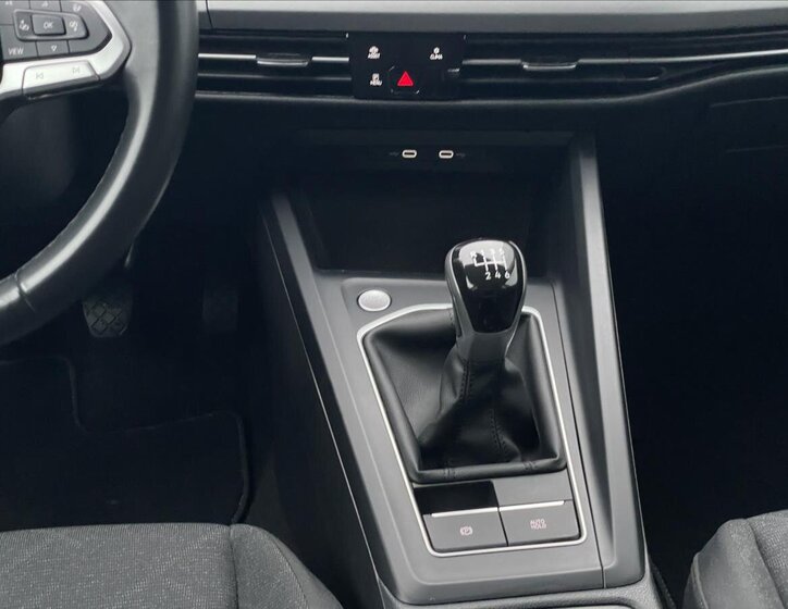 Volkswagen Golf Kombi 1,5 l 96 kw