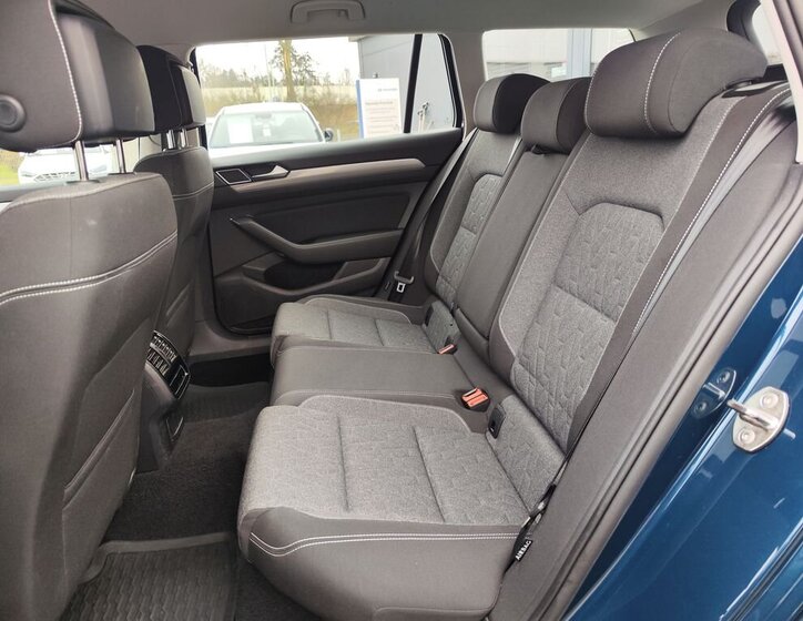 Volkswagen Passat 11