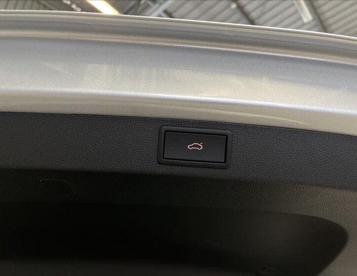 Škoda Karoq SUV 1,5 l 110 kw