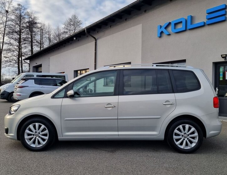 Volkswagen Touran 2