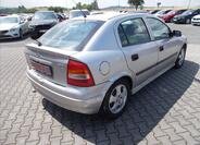 Opel Astra 9