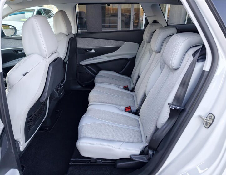 Peugeot 5008 MPV 1,6 l 88 kw