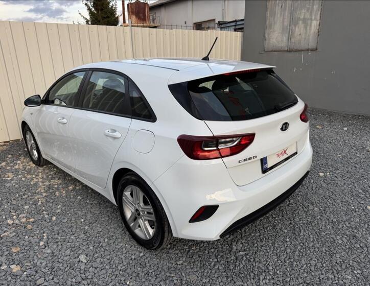 Kia Ceed 10