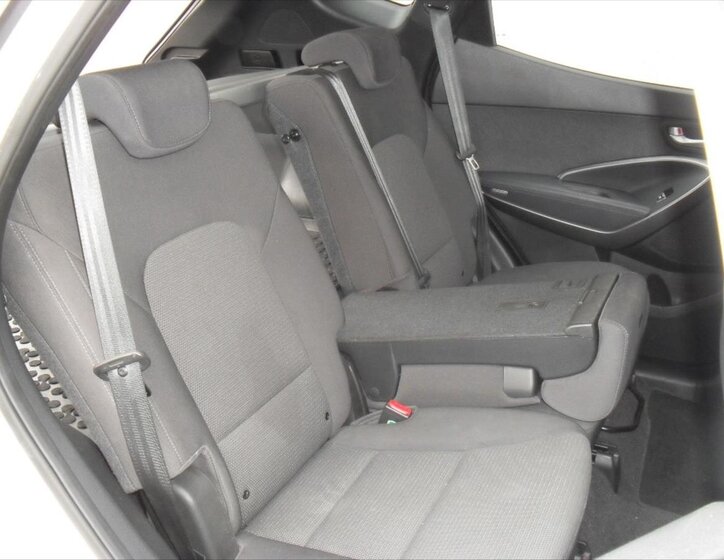 Hyundai Santa Fe SUV / Terénní 2,2 l 145 kw