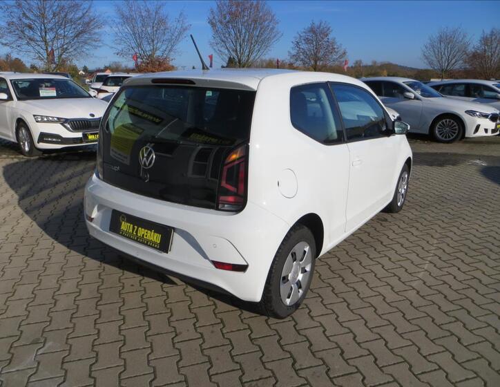 Volkswagen up! 8