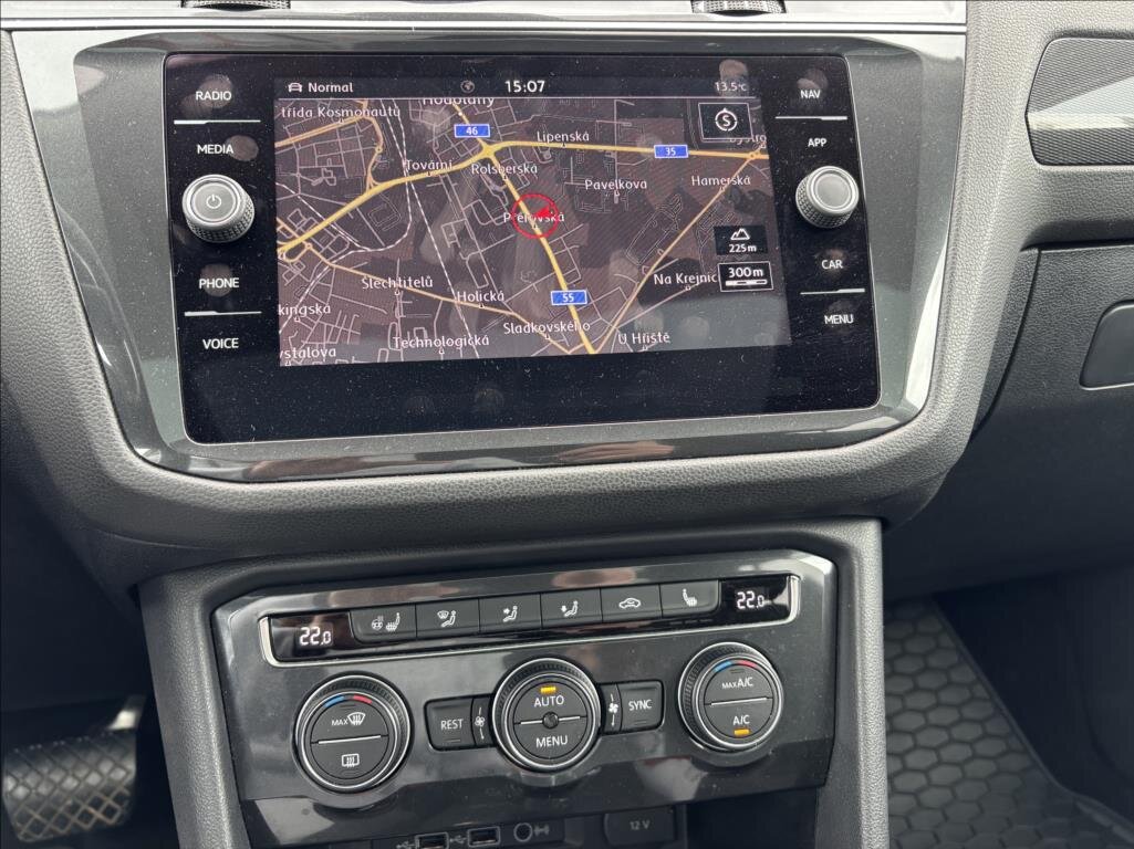 Volkswagen Tiguan SUV / Terénní 2,0 l 140 kw