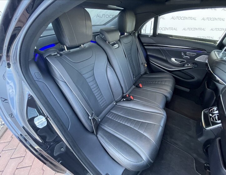 Mercedes-Benz Třídy S Sedan / Limuzína 4,0 l 345 kw