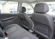 Škoda Fabia Sedan / Limuzína 1,2 l 47 kw