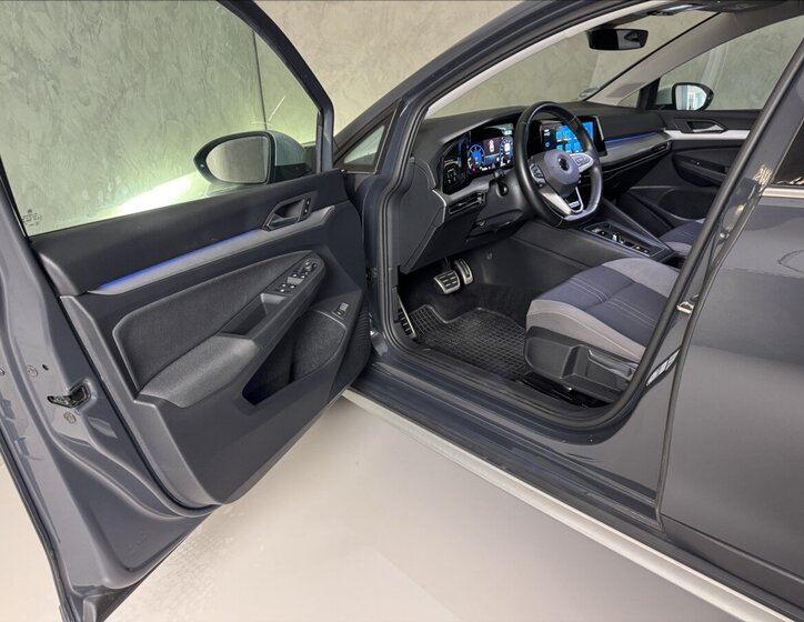 Volkswagen Golf Kombi 2,0 l 147 kw