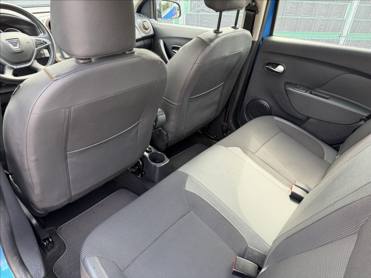 Dacia Sandero Hatchback 898,0 66 kw